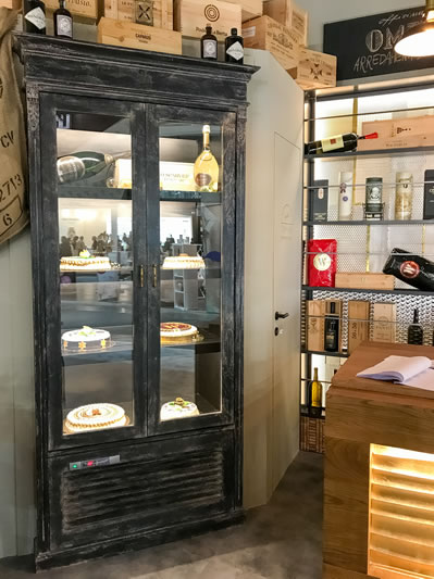 Refrigerated Showcases furniture for Refrigerated showcases Taverna del Capitano