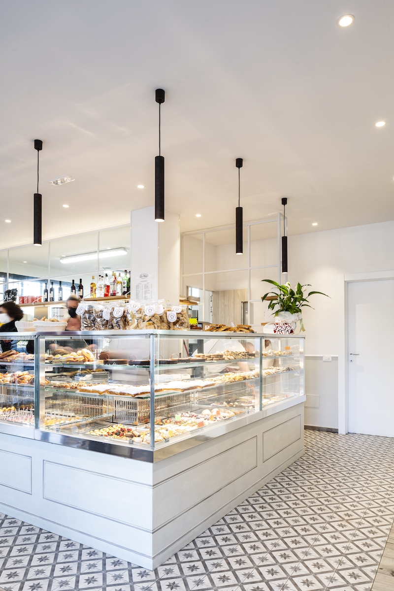 OMIF Bar Pastry shop Ice Cream Shop furniture for LA FAMA Florence