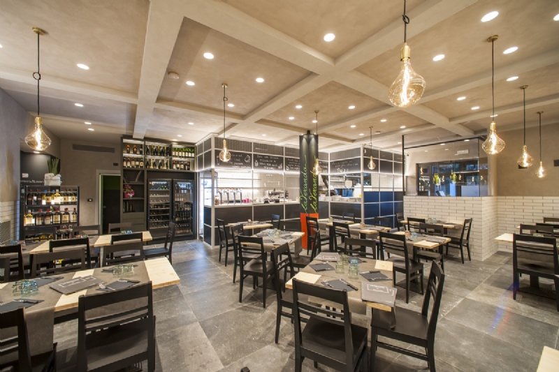 OMIF Restaurant Pizzeria Tavern furniture for La Veranda Siena