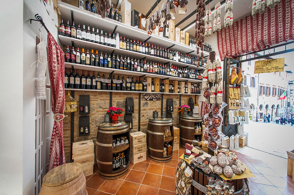 Arredi per negozi su misura omif siena Arredamenti per birrerie