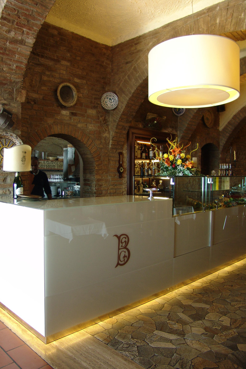 OMIF arredo Hotel Farmacia per Bel Soggiorno San Gimignano