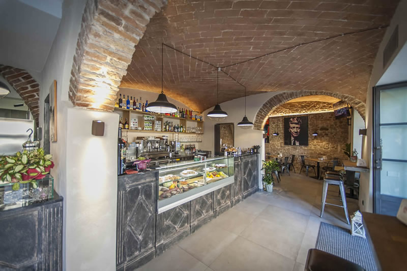 Arredi per Bar - Caffetterie - Lounge Bar per 19Zero3 - Siena centro - OMIF