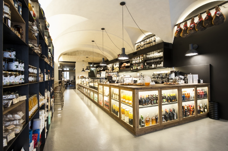 Furniture realization Typical shop as Gastronomia Morbidi - Siena by OMIF