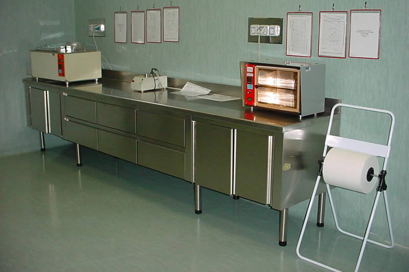 Arredo Acciaio Inox per Tavoli armadiati inox