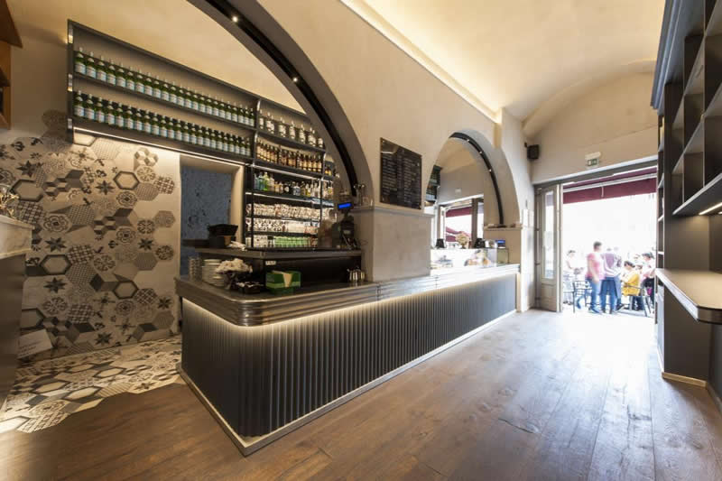 Arredi per Cafeteria - Lounge Bar per Bar Gran Caffè - Siena - OMIF