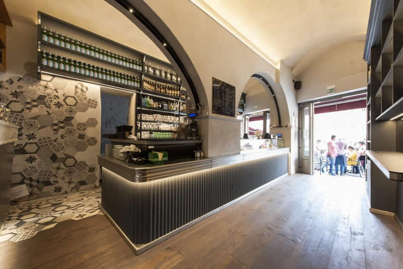 Arredo Alcune nostre realizzazioni per Bar Gran Caffè Siena