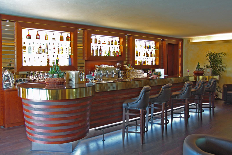 Arredi per Cafeteria - Lounge Bar per Le Contrade Bistrot - Gaiole in Chianti - OMIF