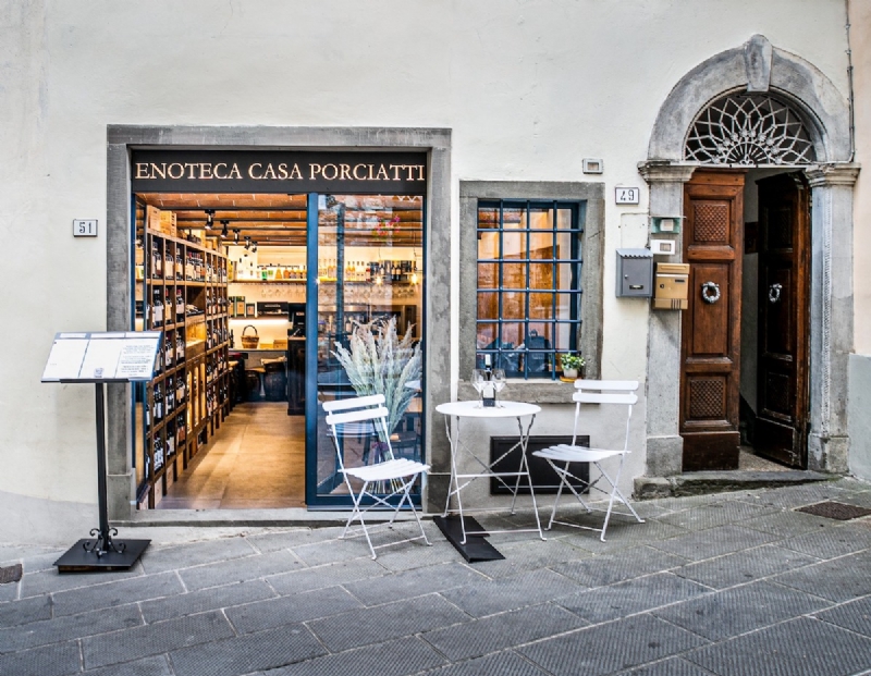 Realizzazione arredi Bar - Caffetterie - Lounge Bar come Enoteca Casa Porciatti - Radda in Chianti by OMIF