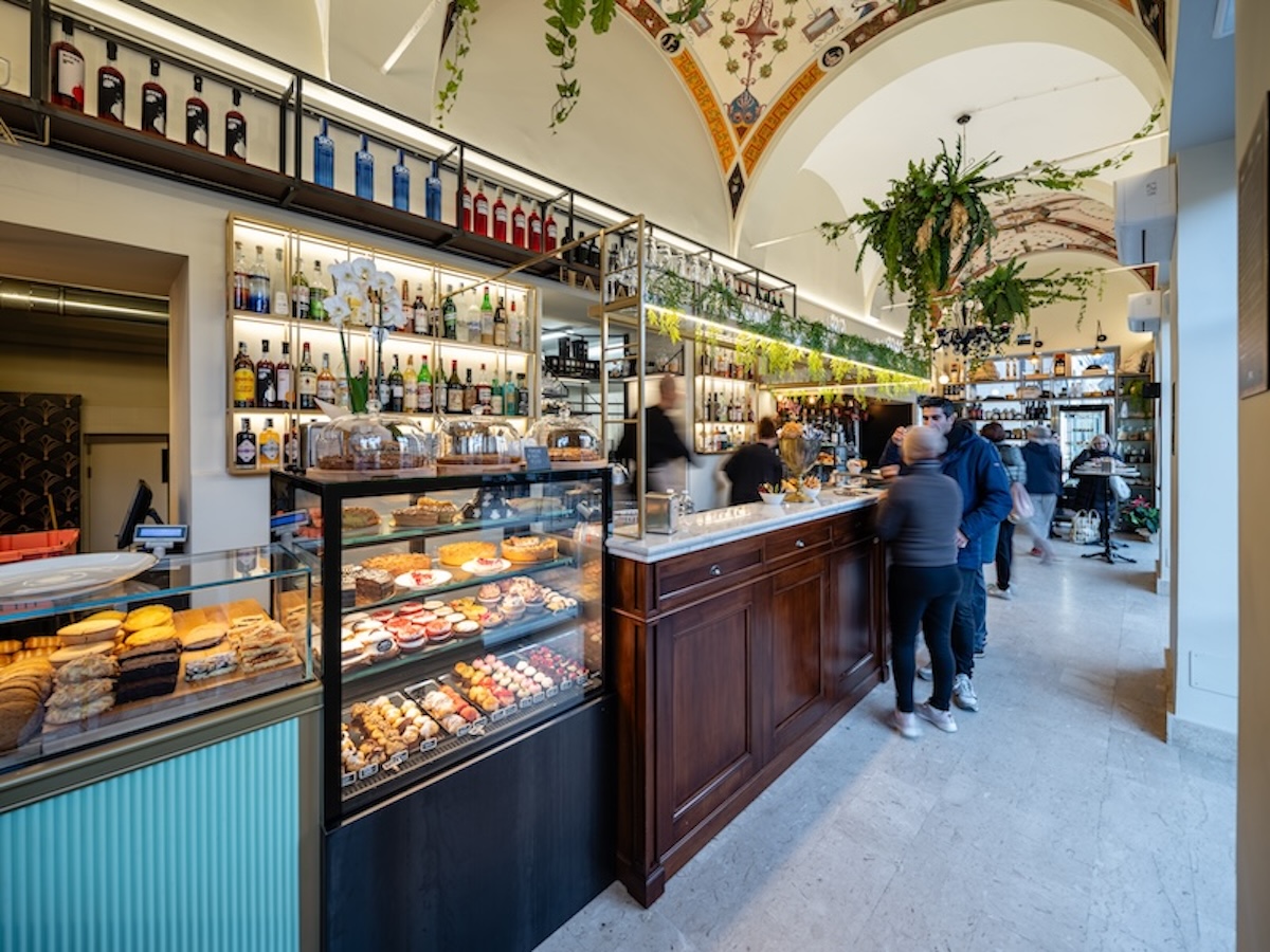 Bar Pastry shop Ice Cream Shop furniture for Bonucci Boulangerie Siena, Piazza Gramsci 