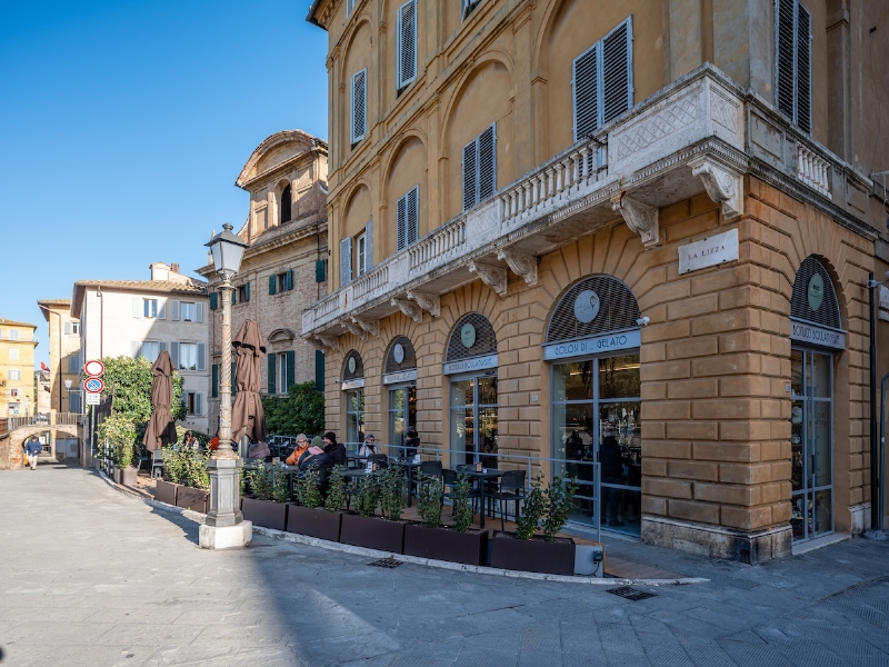 OMIF Bar Pastry shop Ice Cream Shop furniture for Bonucci Boulangerie Siena, Piazza Gramsci 