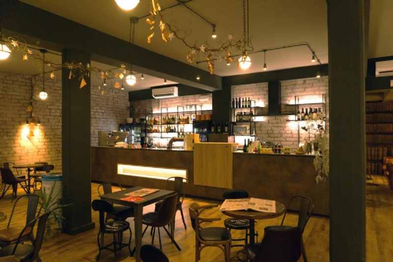 OMIF arredo Bar Caffetterie Lounge Bar per Sala Biliardi Marameo Pistoia
