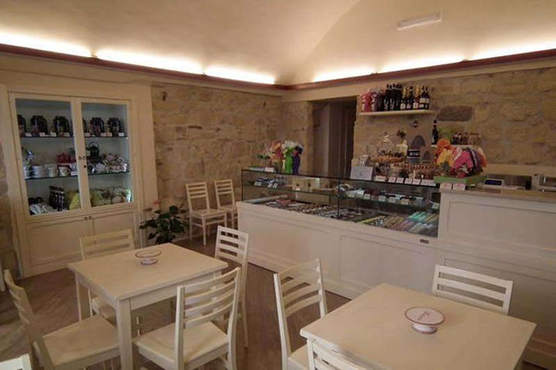 Arredo Pasticcerie Gelaterie per Belle Helene Tarquinia