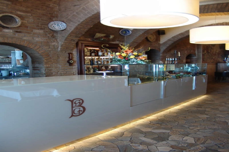Realizzazione arredi Hotel come Bel Soggiorno - San Gimignano by OMIF