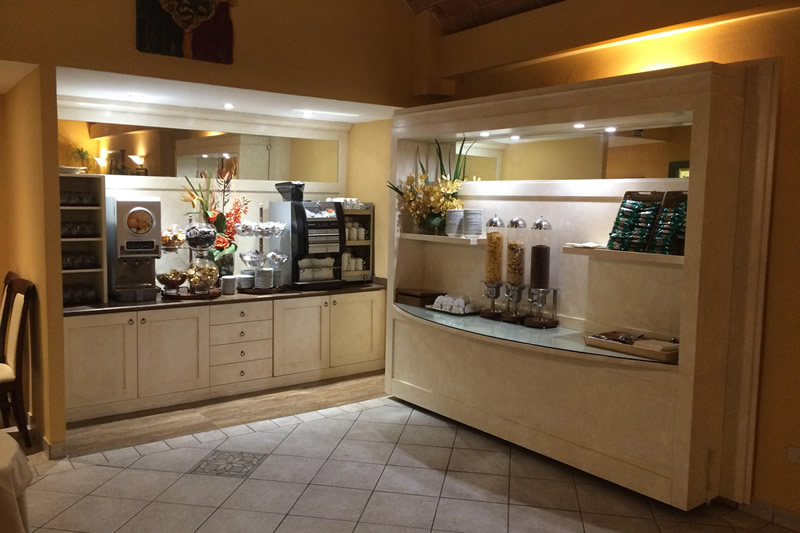 Arredo Hotel Farmacia per Hotel Chiusarelli Siena